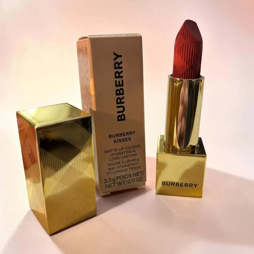 Burberry Kisses Matte Lip Colour
